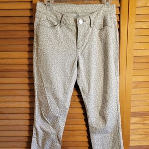 Loft skinny capris. Size 4